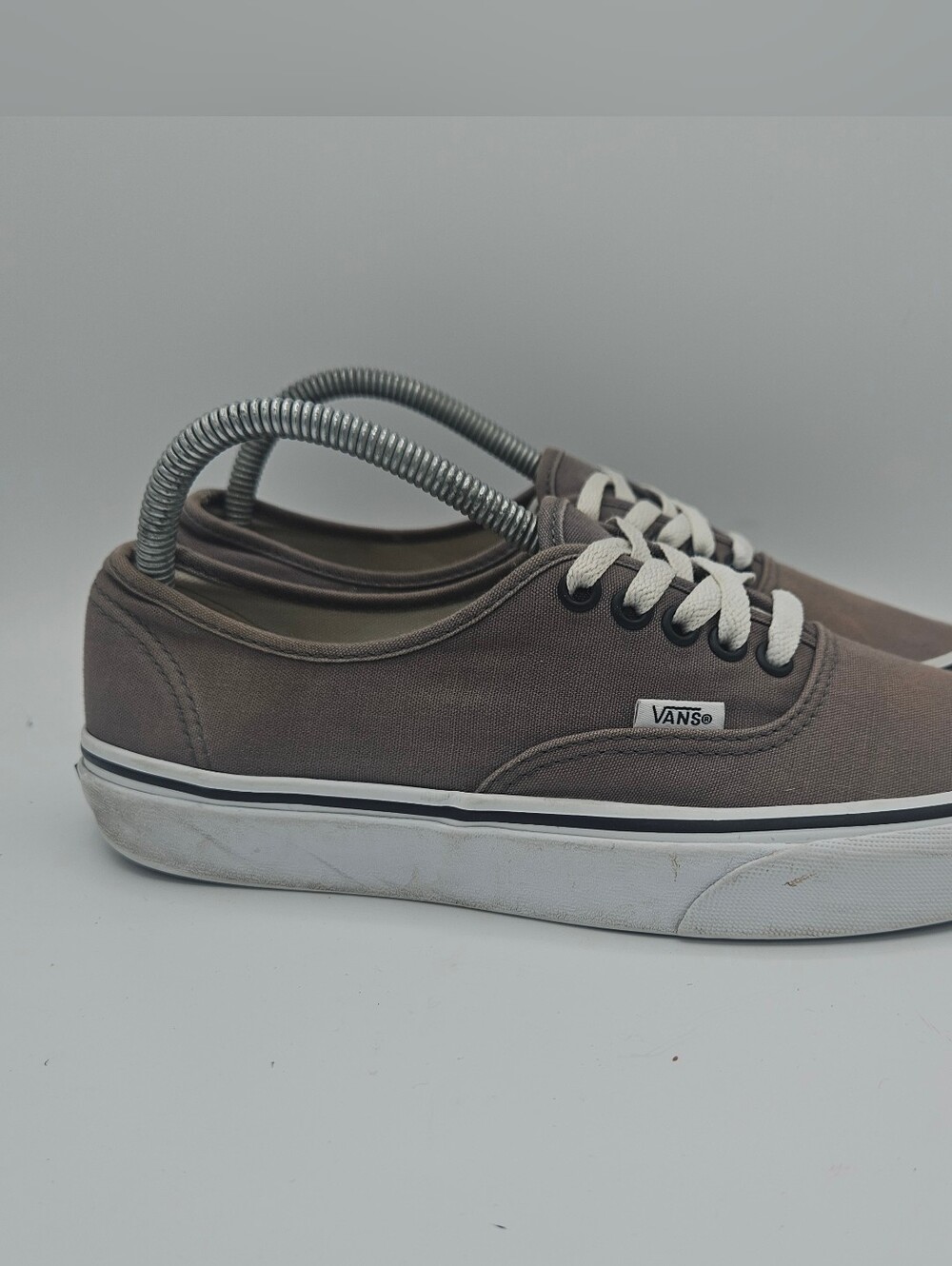 Vans Authentic Low Top Men's 8/ Wmn's 9.5 Taupe Bungee Cord
